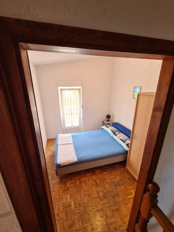 Apartments Tuka Near The Beach Vir Ngoại thất bức ảnh