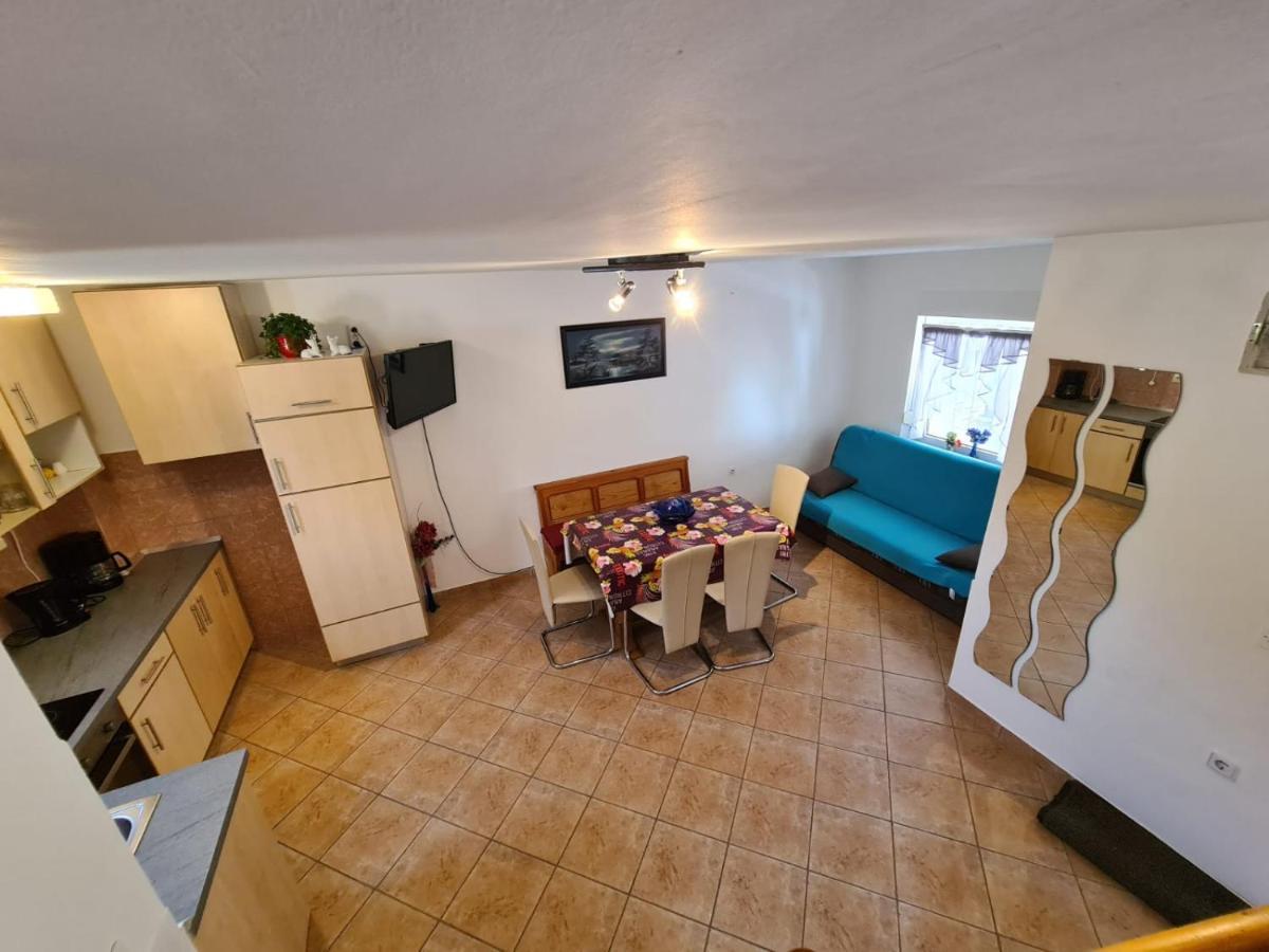 Apartments Tuka Near The Beach Vir Ngoại thất bức ảnh